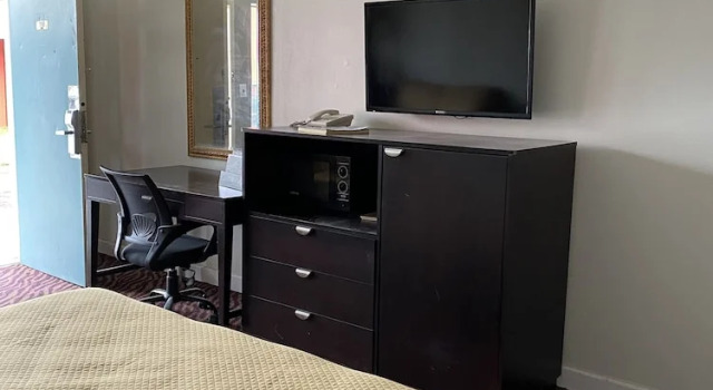 Двухместный номер Standard Red Carpet Inn & Suites - Danville