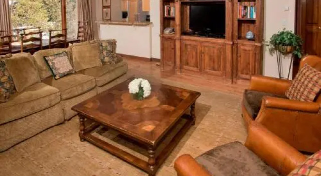 Riva Ridge 3Br C645, Забронировать Апартаменты/квартира Отели Вейл с парковкой, Парковка