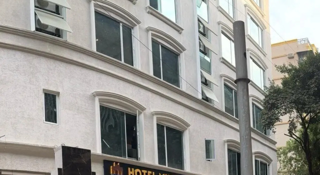 Hotel Mumbai House - Malad Valnai