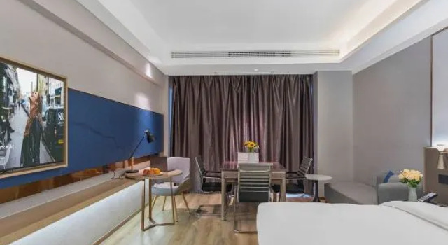 O podwyższonym standardzie suite Kyriad Hotel