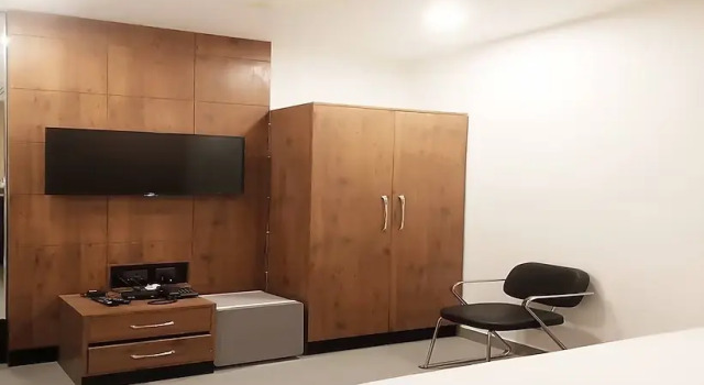 Hotel Nakshatra, Забронировать Отель Гомти Нагар 