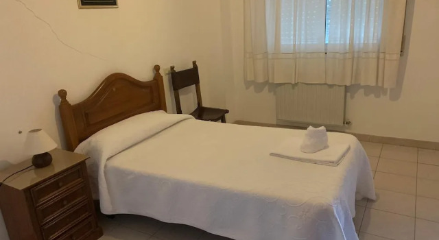 Hostal Restaurante Seoane - Twin Room, Réserver Maison de vacances  