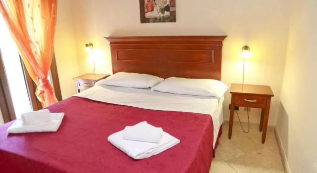 Appartamenti Mediterraneo - by Vacation Service, Забронировать Отель Чефалу Madonie Regional Natural Park, рядом с Собор Чефалу