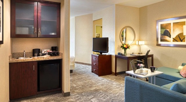 Четырёхместный люкс SpringHill Suites by Marriott Salt Lake City Downtown