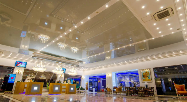 Phoenicia Royal, Boek Hotel Hotels in Constanta met zwembad, Zwembad