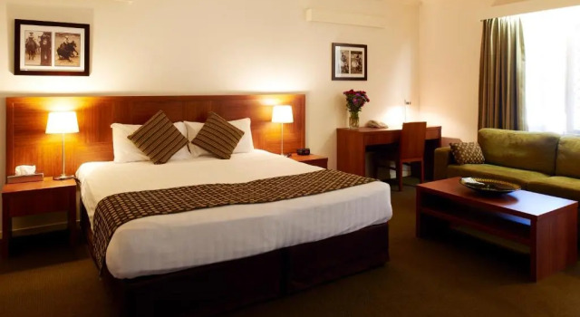 Люкс Executive Chinchilla Downtown Motor Inn