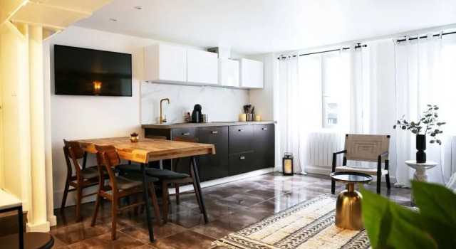 Belleville - Appartement spacieux - 4P - Paris 19, Забронировать Апартаменты/квартира Париж Иль-де-Франс, рядом с Курон