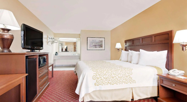 Двухместный номер Standard Days Inn by Wyndham Paris