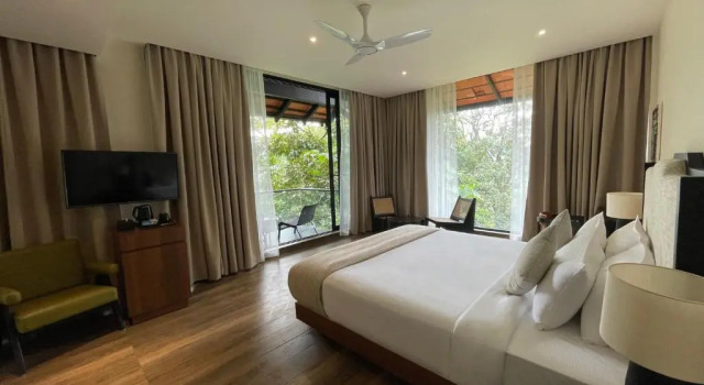 Номер Standard с балконом и с красивым видом из окна Flora Vythiri Resort Wayanad