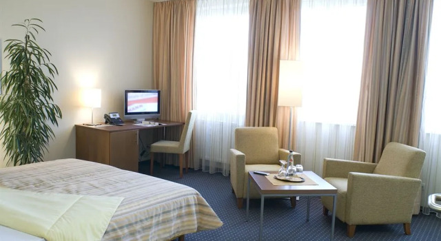co.med Hotel, Rezervați Hotel Saalfelder Hoehe Thuringian Forest