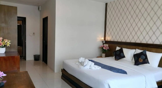 NJ Patong Hotel