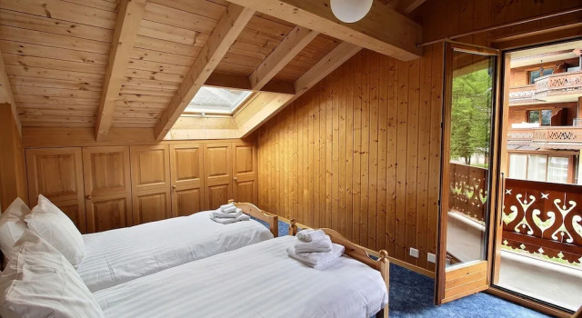 Very Nice 3.5 Rooms at 500m From the Cableway