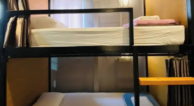 Кровать в общем номере Lemon Siam Hostel Free Breakfast