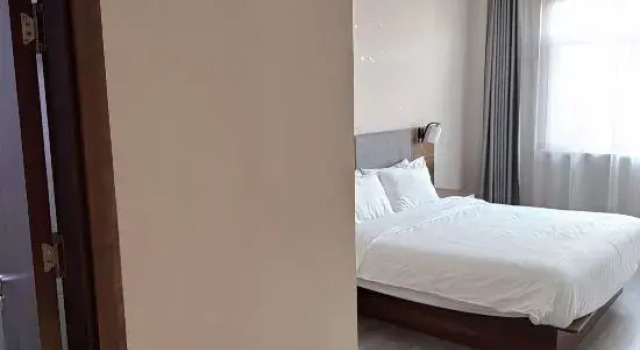 Люкс Home Ease Hotel (Longhua Xingzhou Plaza Store)