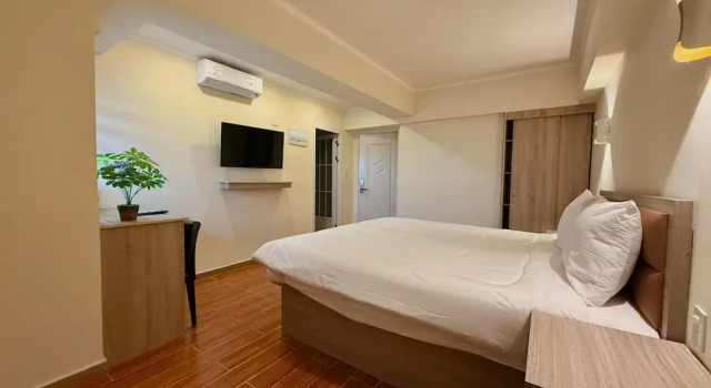 Hotel Asia Pacifico, Book Hotel Santiago City Centre Metropolitan Region, near Parque Quinta Normal