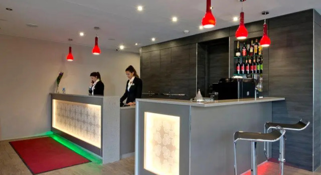 Номер Standard Hotel Vier Jahreszeiten Berlin City