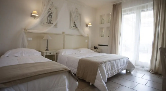 Standard Doppel Zimmer mit Balkon Relais in Contrada