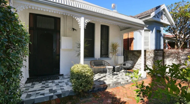 Designer 2 Bedroom House with Garden in Northbridge, Book Hotel Northbridge Perth