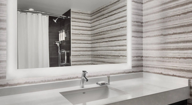Четырёхместный номер Standard Bridgewater Marriott