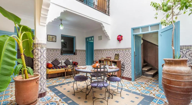 Exclusive private Riad, Забронировать Отель Отели Марракеш-Тенсифт-Эль-Хауз с парковкой, Парковка