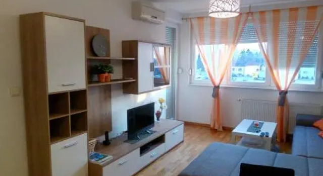 Arena1 Apartment