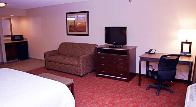 Двухместный люкс Hampton Inn & Suites Scottsbluff
