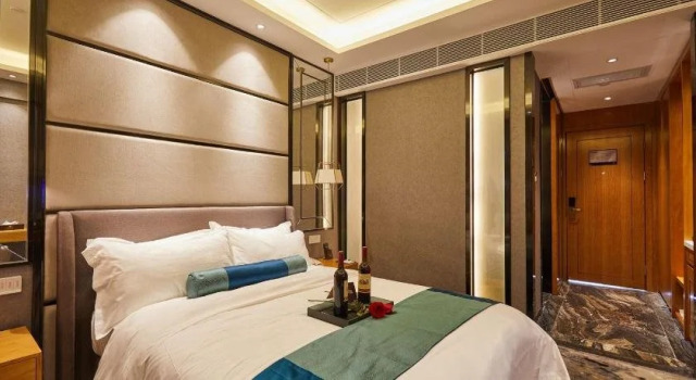 Xinmao Garden Hotel (Shenzhen North Railway Station), Rezerwuj Hotel Hotele w Shenzhen z parkingiem, Parking