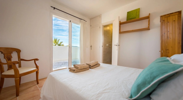 Villa Can Petrus, con piscina y wifi gratis, Rezerwuj Willa Hotele w Majorka z parkingiem, Parking