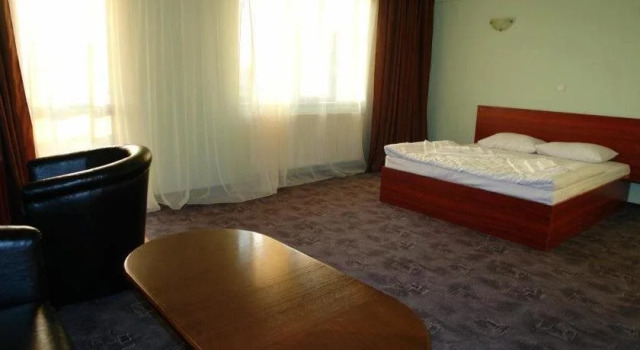 Hotel Restaurant Ciuperca, Rezervovat Hotel Hotely v Hunedoara s parkováním, Parkování