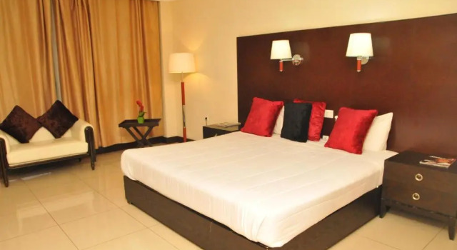 Hotel Residence Monalisa, 预订 酒店 罗安达 罗安达., 靠近 贝拉斯购物中心