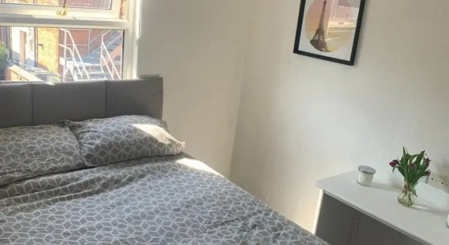 Charming Crewe Room