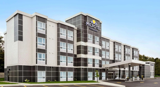 Номер Standard Microtel Inn & Suites by Wyndham Val-d Or