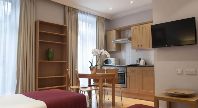 Апартаменты Standard 12 London Street Apartments