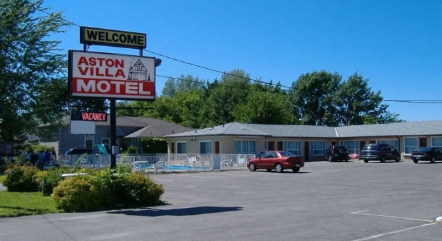Aston Villa Motel, Buchen Sie Motel Hotels in New York State mit Pool, Schwimmbad
