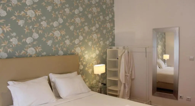 The Sky Lofts Lisbon - Guesthouse, Забронировать Отель Отели Авенидас-Новас с парковкой, Парковка