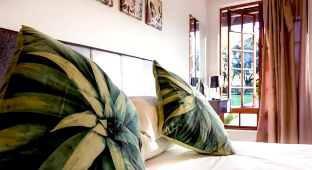 Номер Economy OR Tambo Guest House
