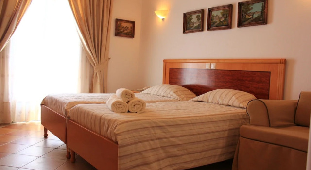 Трёхместный номер Standard с балконом Hotel Anatolia
