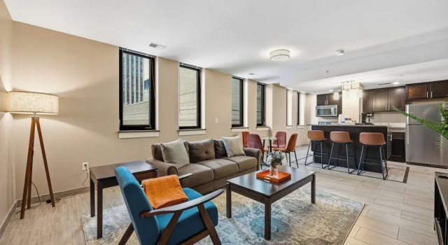 Апартаменты Premium Modern Downtown Apartment