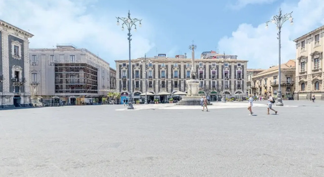 Charming Apartment in Catania Near Castle Ursino, Забронировать Апартаменты/квартира Катания Сицилия, рядом с Городской музей Беллини
