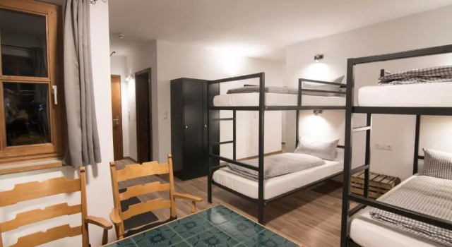 Кровать в общем номере Mellow Mountain Hostel