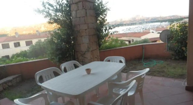Lu Muntiggiu, Book Lejlighed Cannigione Emerald Coast