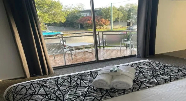 Двухместный номер Standard с балконом Coastal Bay Motel