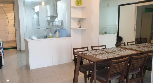1room Publika