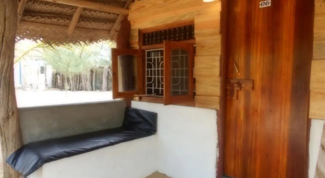 Шале Shim Beach Resort
