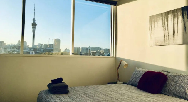 2 Bedroom Penthouse Apartment With City Views, Забронировать Апартаменты/квартира Отели Окленда с бассейном, рядом с Westhaven Marina, Бассейн