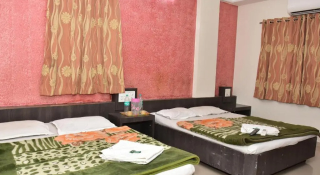 Hotel sai dhyan, Забронировать Отель Недорогие отели штата Махараштры, недорого