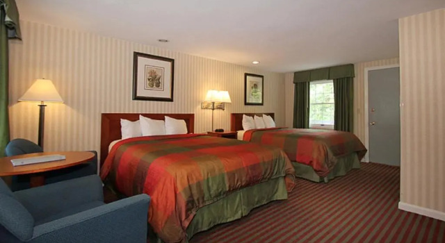 Четырёхместный номер Standard Skaket Beach Motel