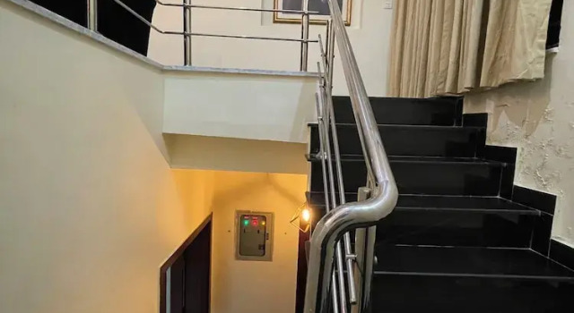 Коттедж 1 Bed House - Sleeps 2 - Pets - Parking - Wifi