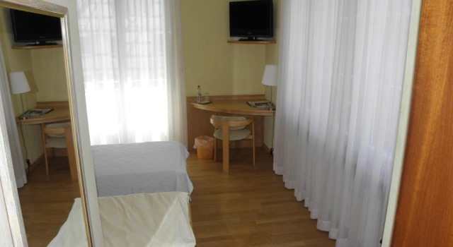 Hotel Rössli, Buchen Sie Hotel Allschwil 