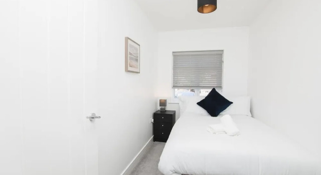 NEW 2BD Pontact Flat in the Heart of Didcot, Забронировать Отель Абингдон 